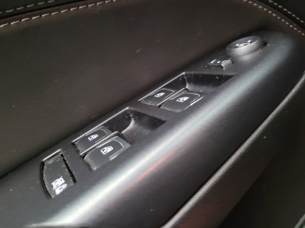 Used 2015 Cadillac SRX Luxury FWD image 27