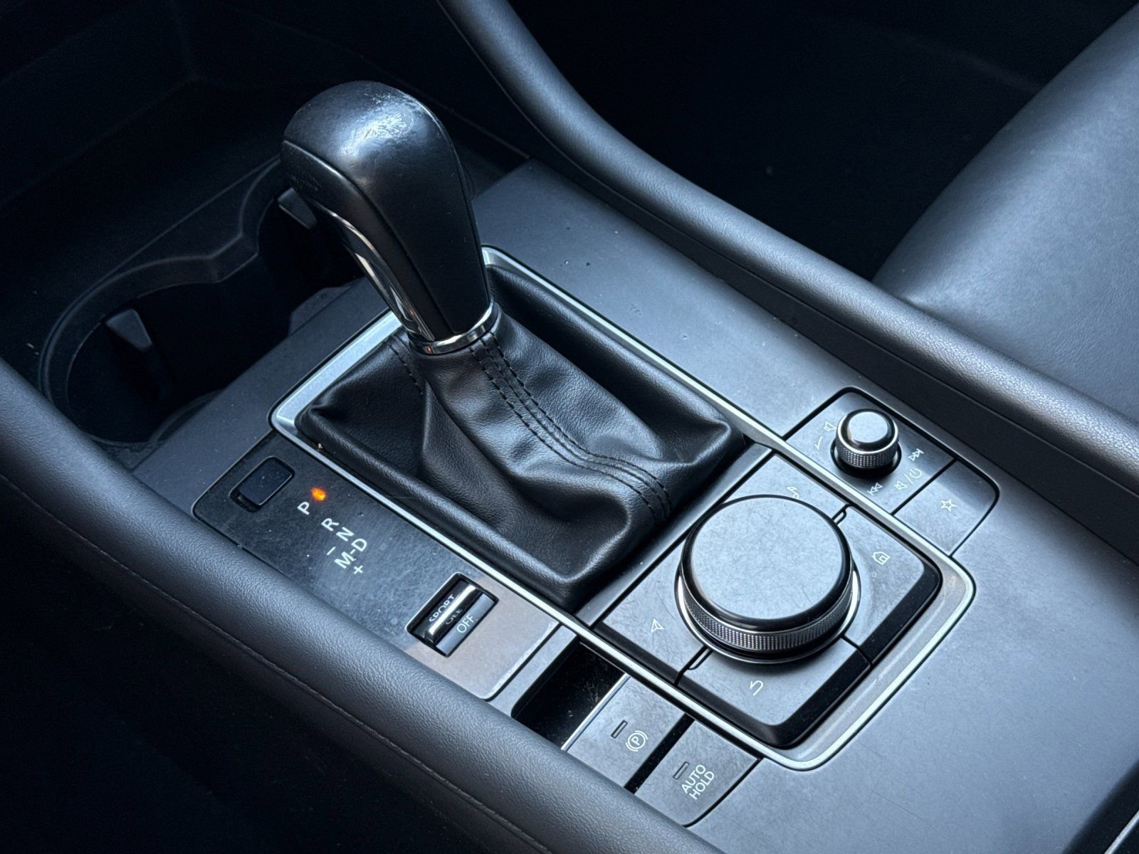 Used 2021 MAZDA MAZDA3 s image 21