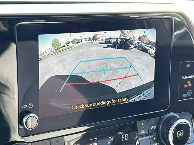 Used 2024 Toyota Highlander LE image 25