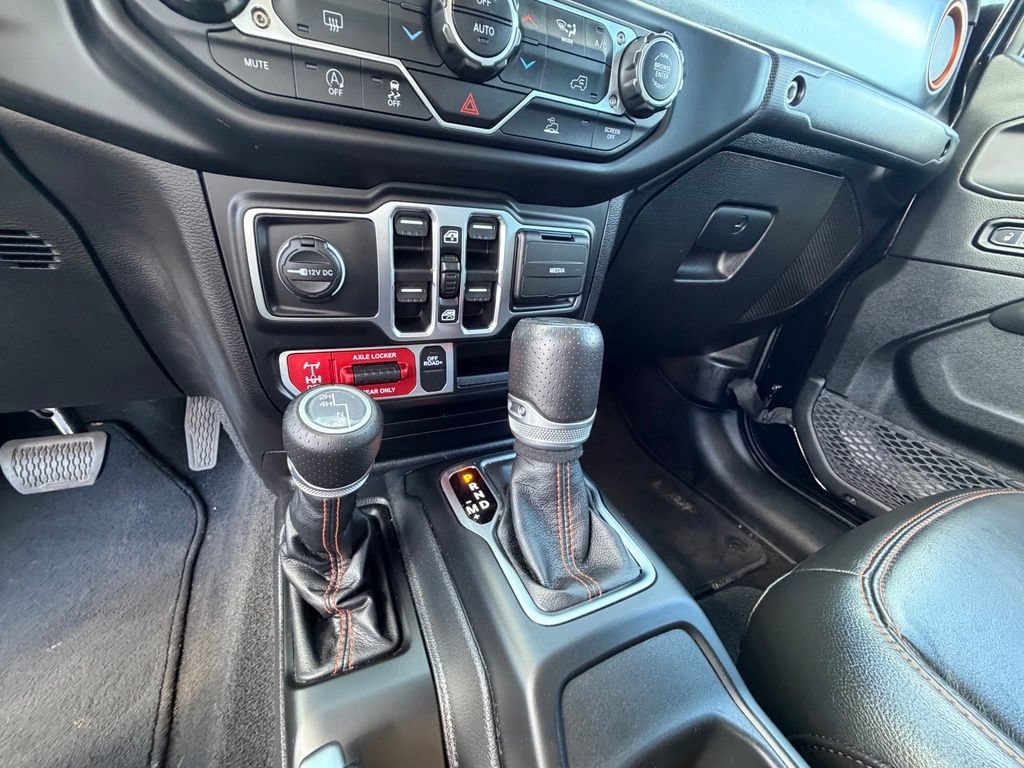 Used 2023 Jeep Gladiator Mojave w/ Trailer Tow Package AWD/4WD image 25