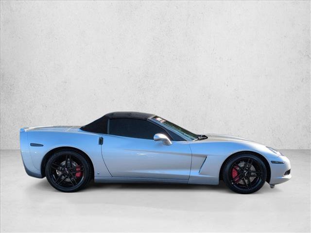 Used 2007 Chevrolet Corvette Convertible w/ Preferred Equipment Group RWD image 4