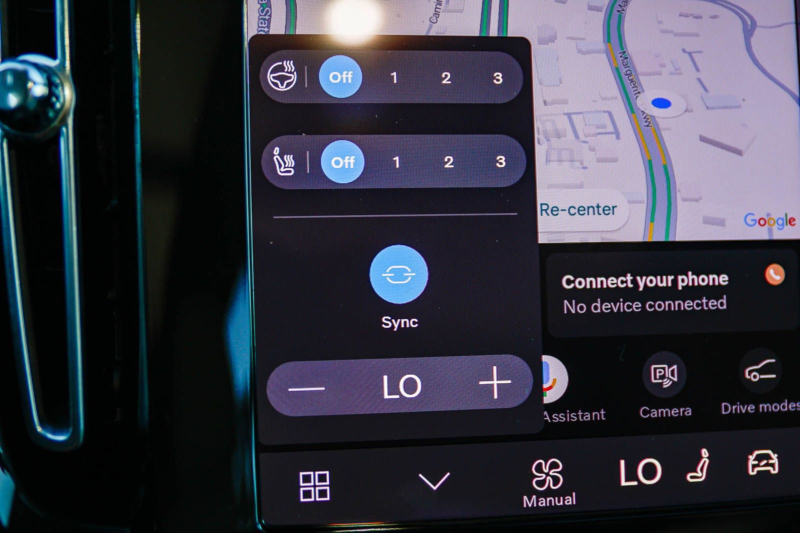 Certified 2026 Volvo XC40 B5 Ultra w/ Climate Package image 28