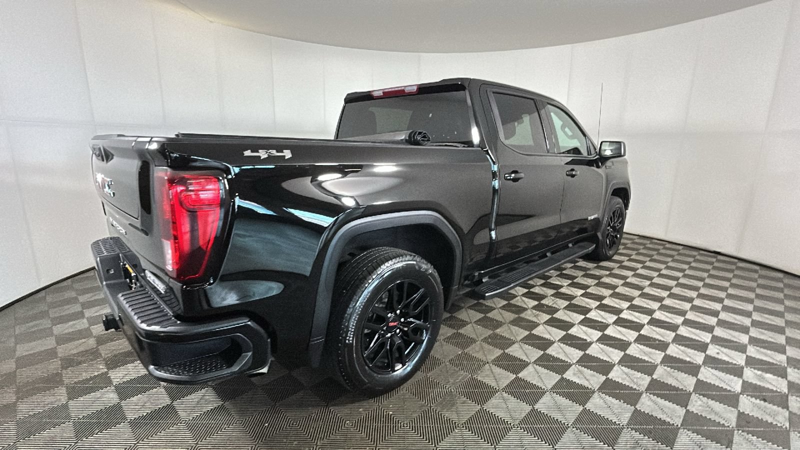 Used 2024 GMC Sierra 1500 Elevation w/ LPO, GMC Protection Package AWD/4WD video 3
