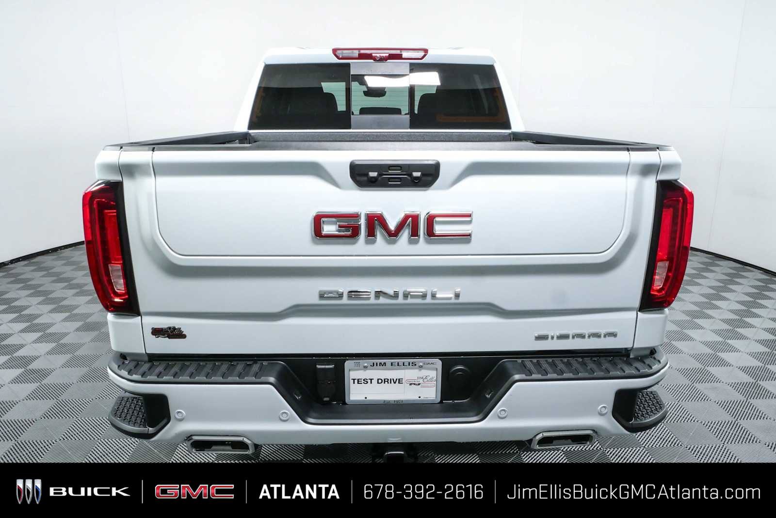 New 2026 GMC Sierra 1500 Denali w/ Denali Reserve Package AWD/4WD image 31