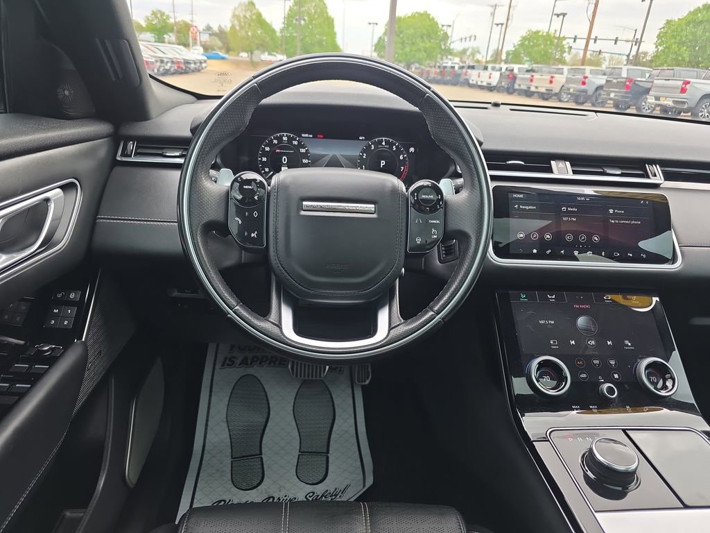 Used 2018 Land Rover Range Rover Velar R-Dynamic HSE AWD/4WD image 13