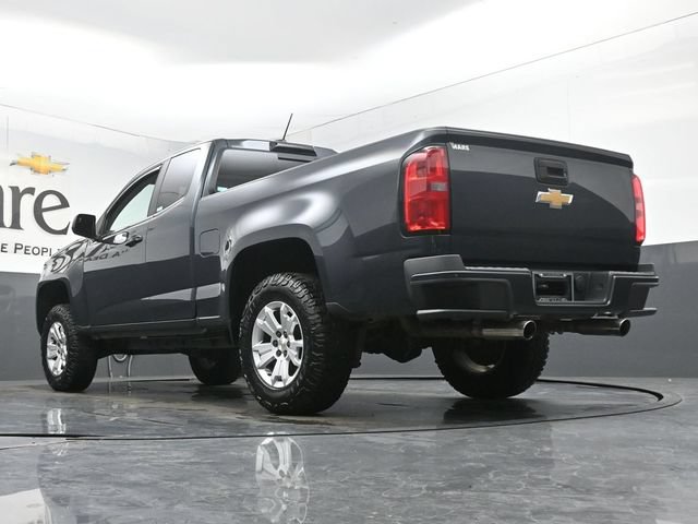 Used 2017 Chevrolet Colorado LT w/ LT Convenience Package RWD image 5