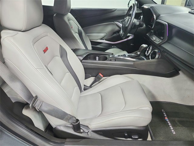 Used 2018 Chevrolet Camaro SS image 39
