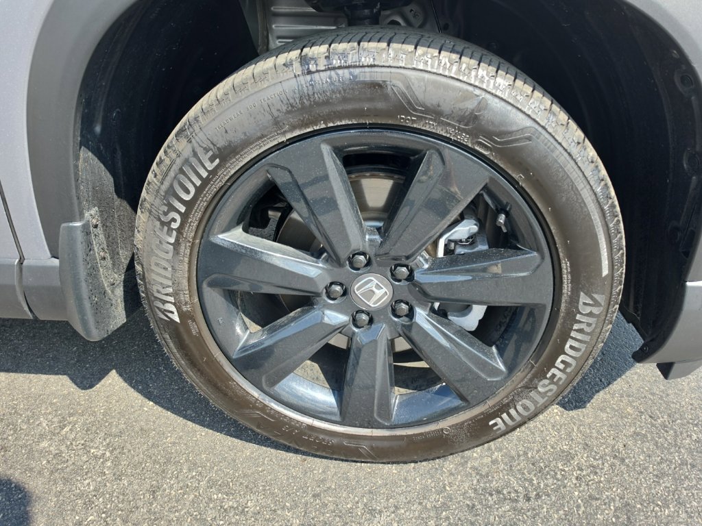 Used 2025 Honda Pilot Elite image 11