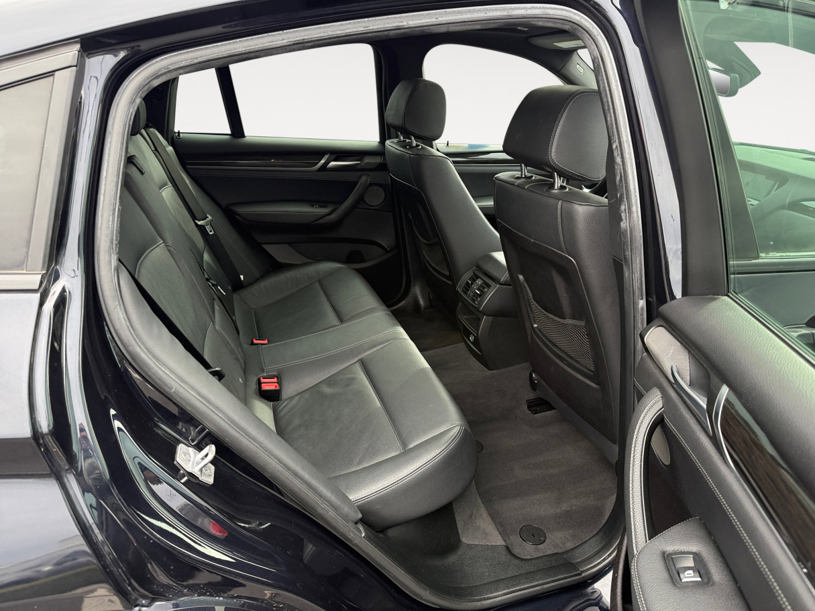 Used 2018 BMW X4 xDrive28i image 18