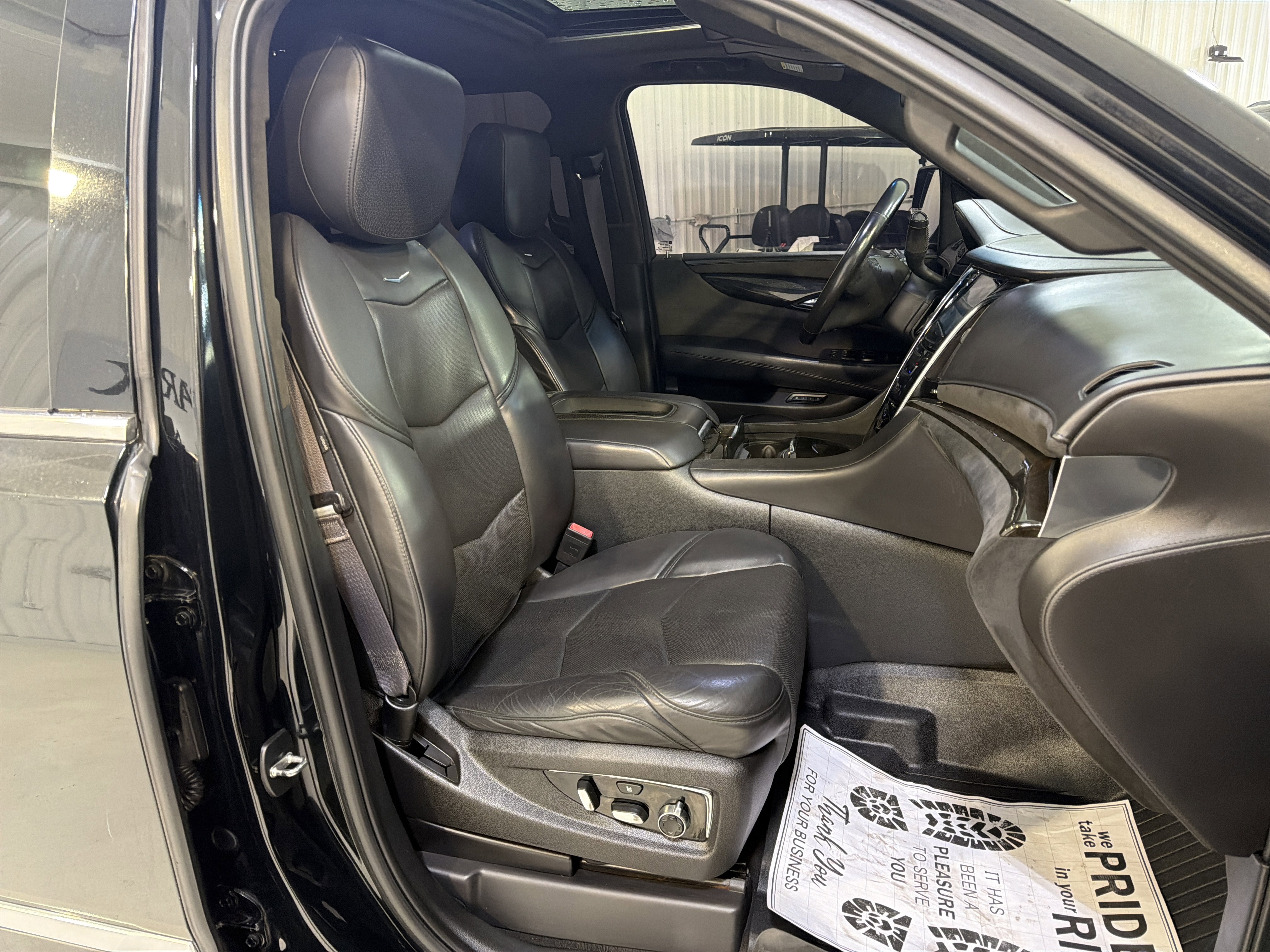 Used 2017 Cadillac Escalade ESV Platinum image 14