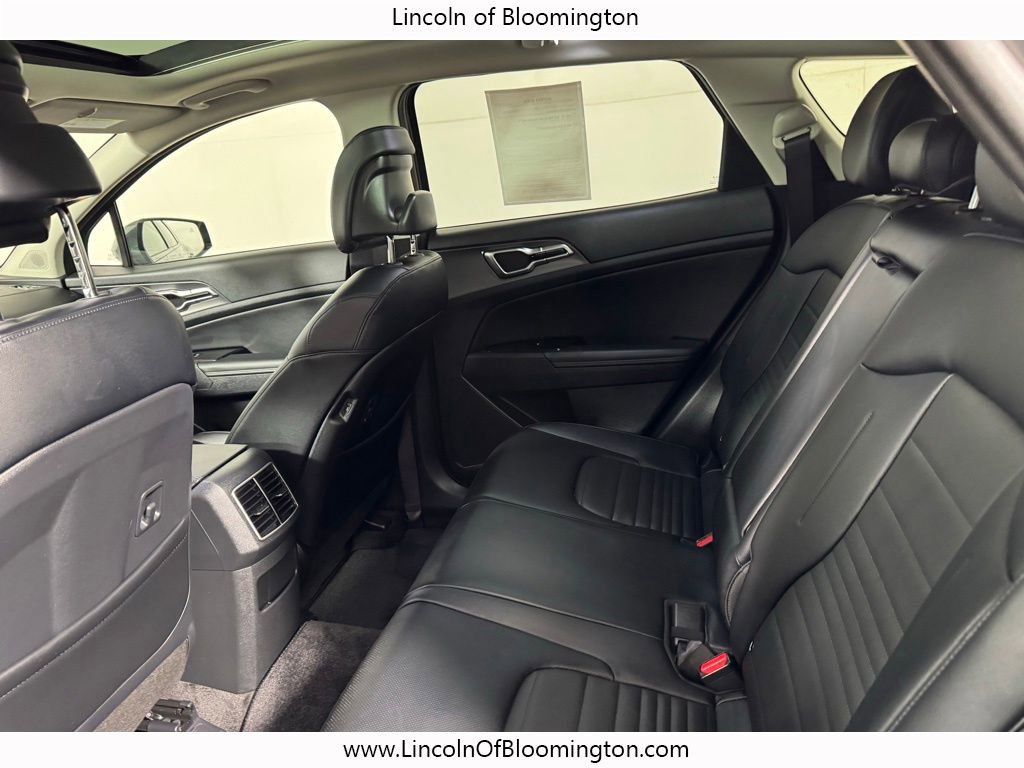 Used 2025 Kia Sportage SX Prestige image 31