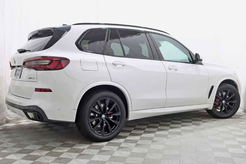 Used 2023 BMW X5 xDrive40i w/ M Sport Package AWD/4WD image 7