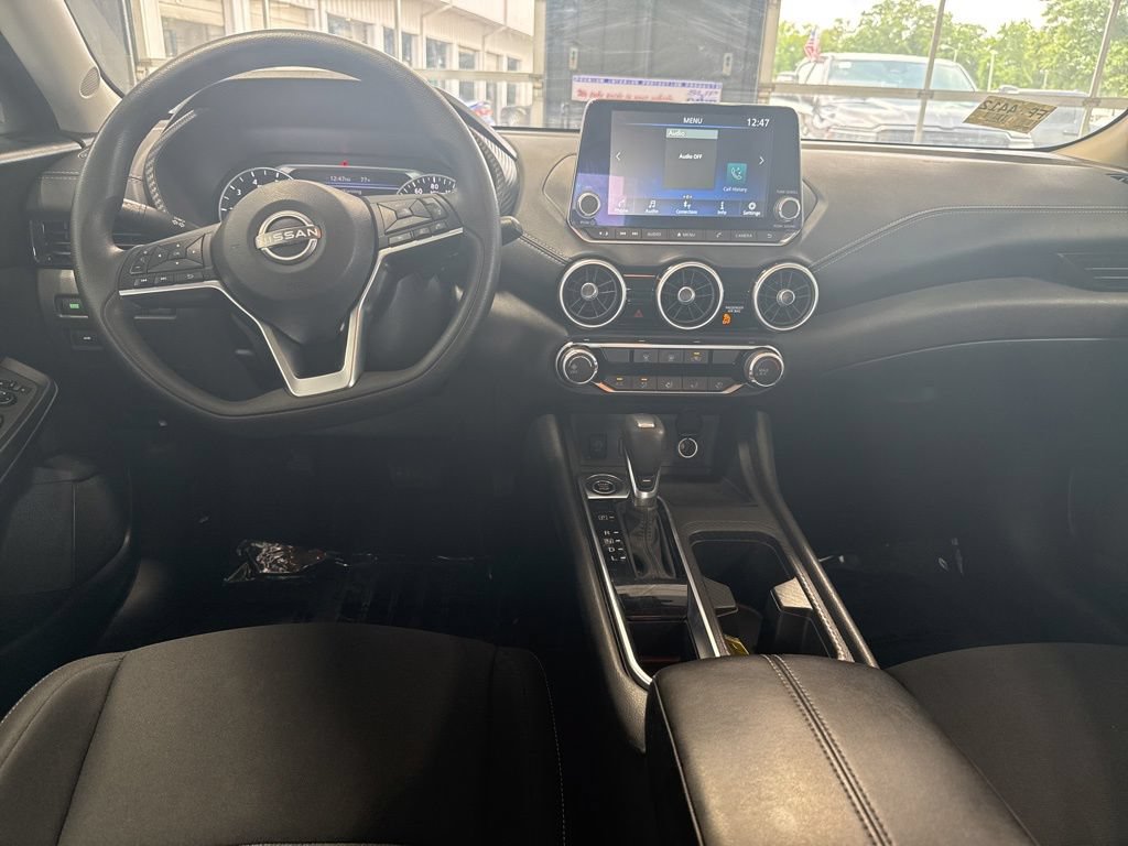 Used 2024 Nissan Sentra SV FWD image 12