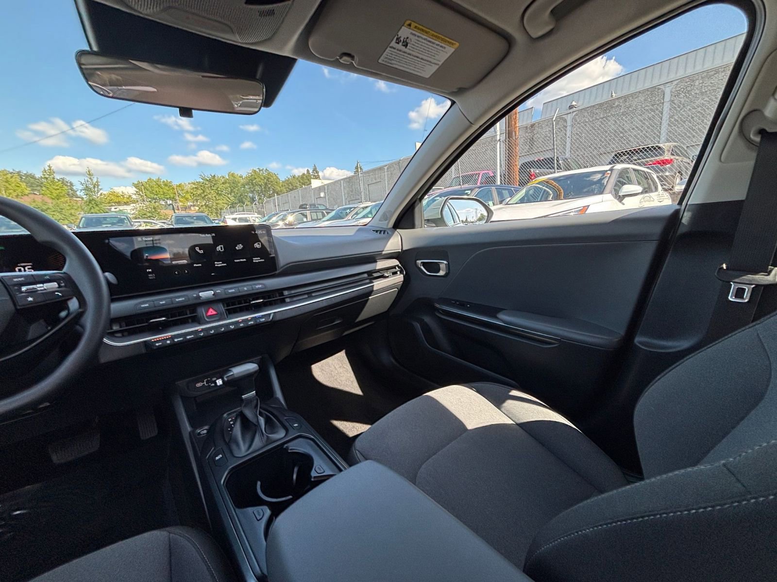 Used 2025 Kia K4 FWD image 34