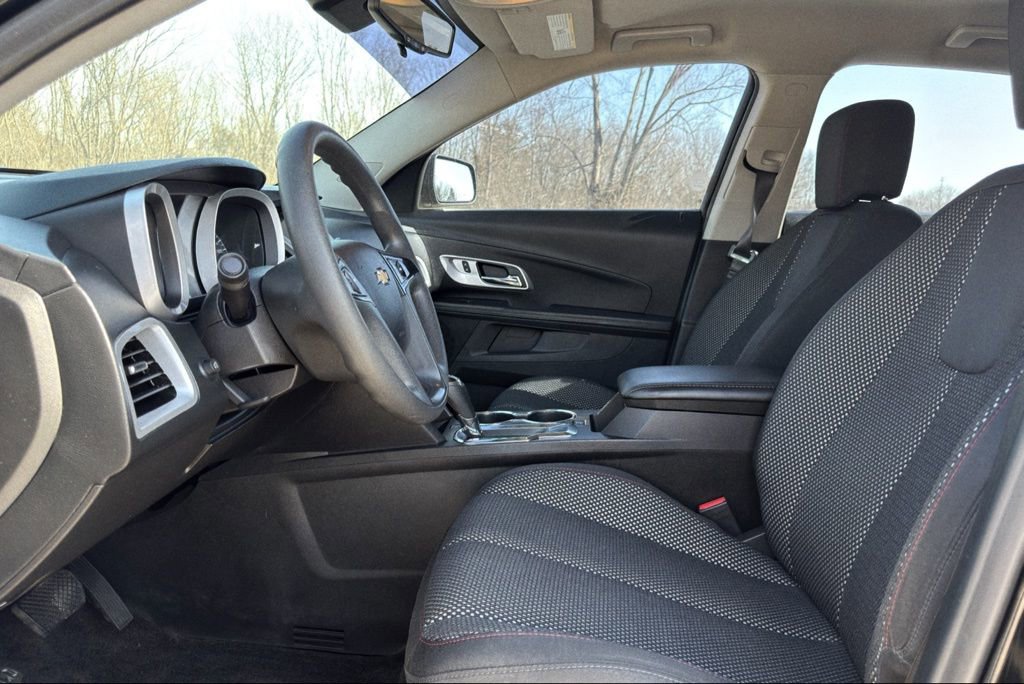 Used 2017 Chevrolet Equinox LS image 14