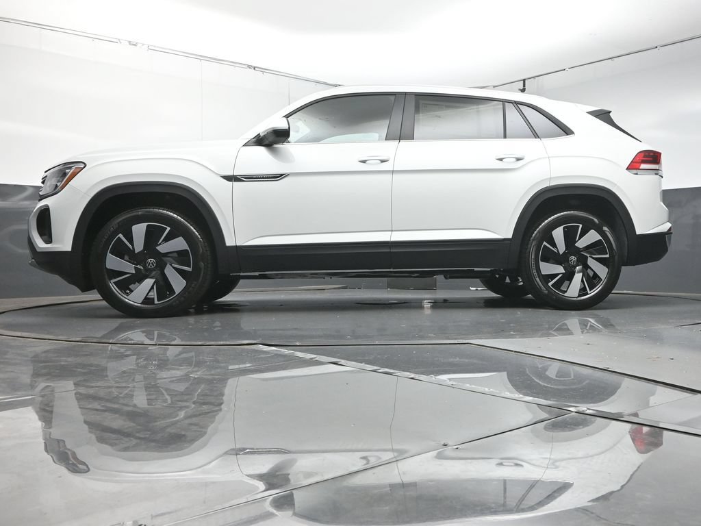 New 2026 Volkswagen Atlas Cross Sport SE FWD image 38