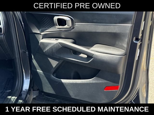 Used 2023 Kia Sorento LX AWD/4WD image 8