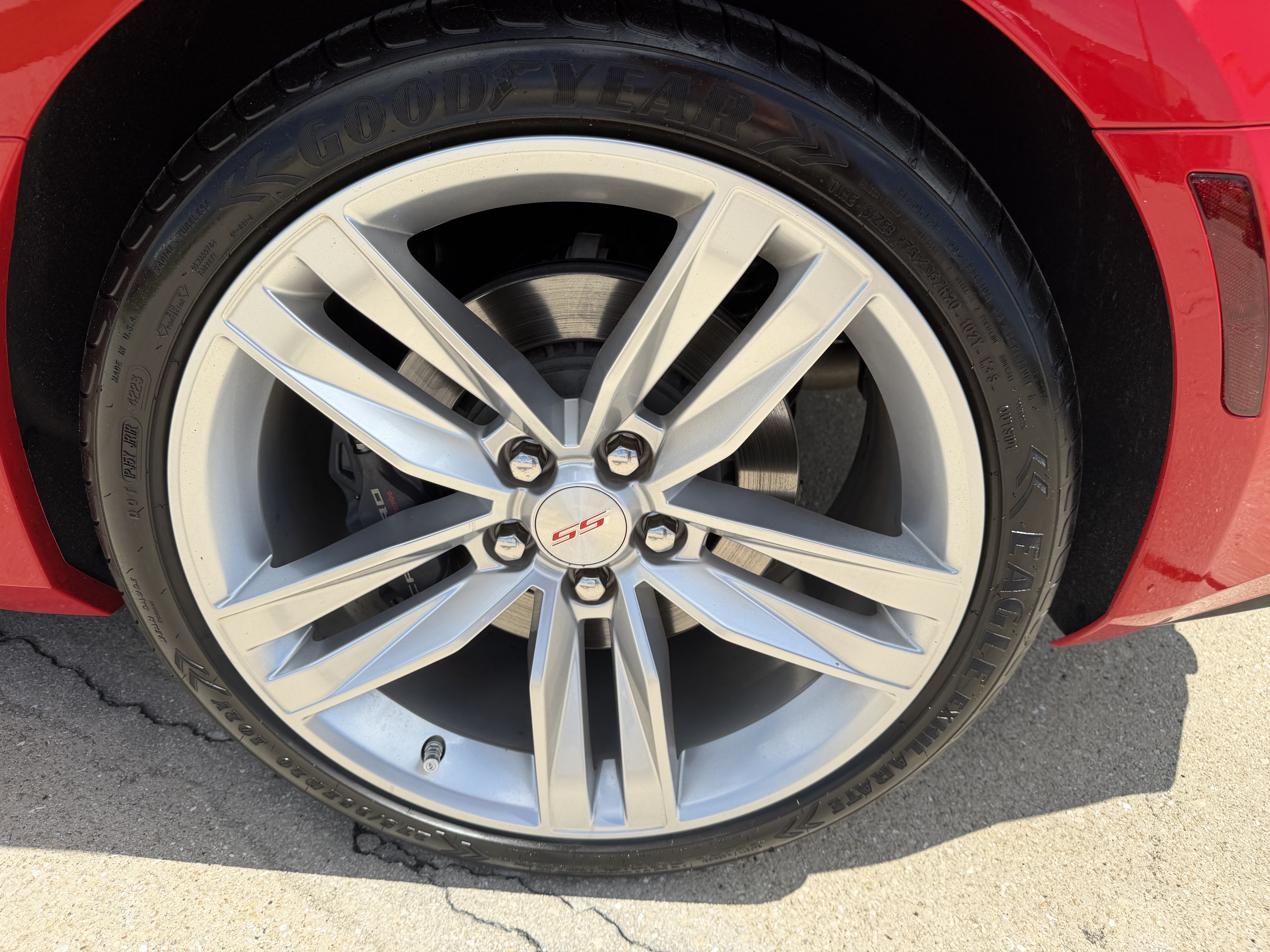Used 2017 Chevrolet Camaro SS RWD image 30