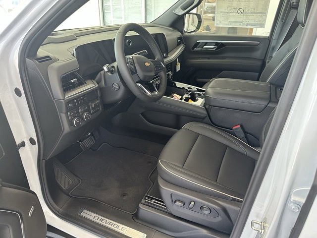 New 2026 Chevrolet Suburban Premier w/ Sun And Tow Package image 7