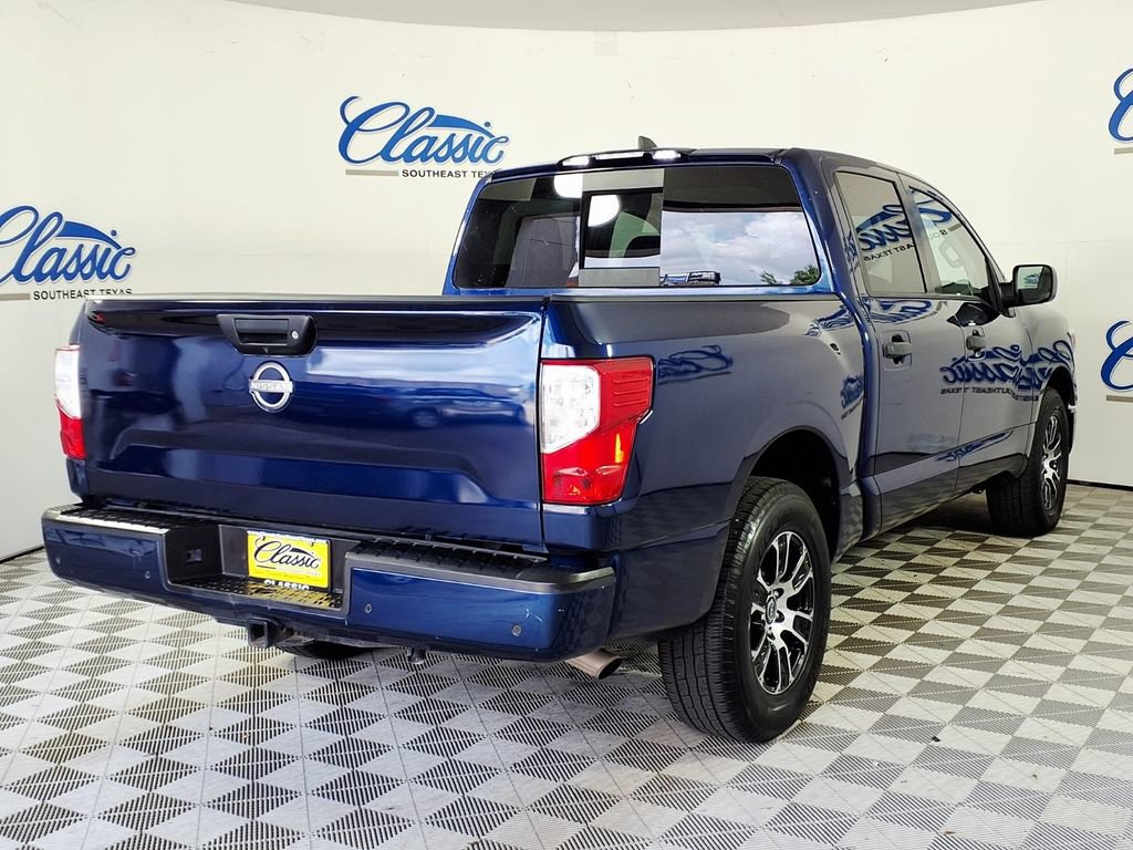 Used 2023 Nissan Titan SV RWD image 7