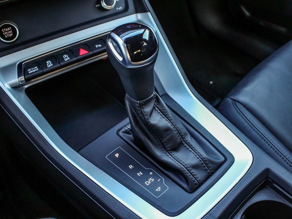 Used 2023 Audi Q3 2.0T Premium image 24