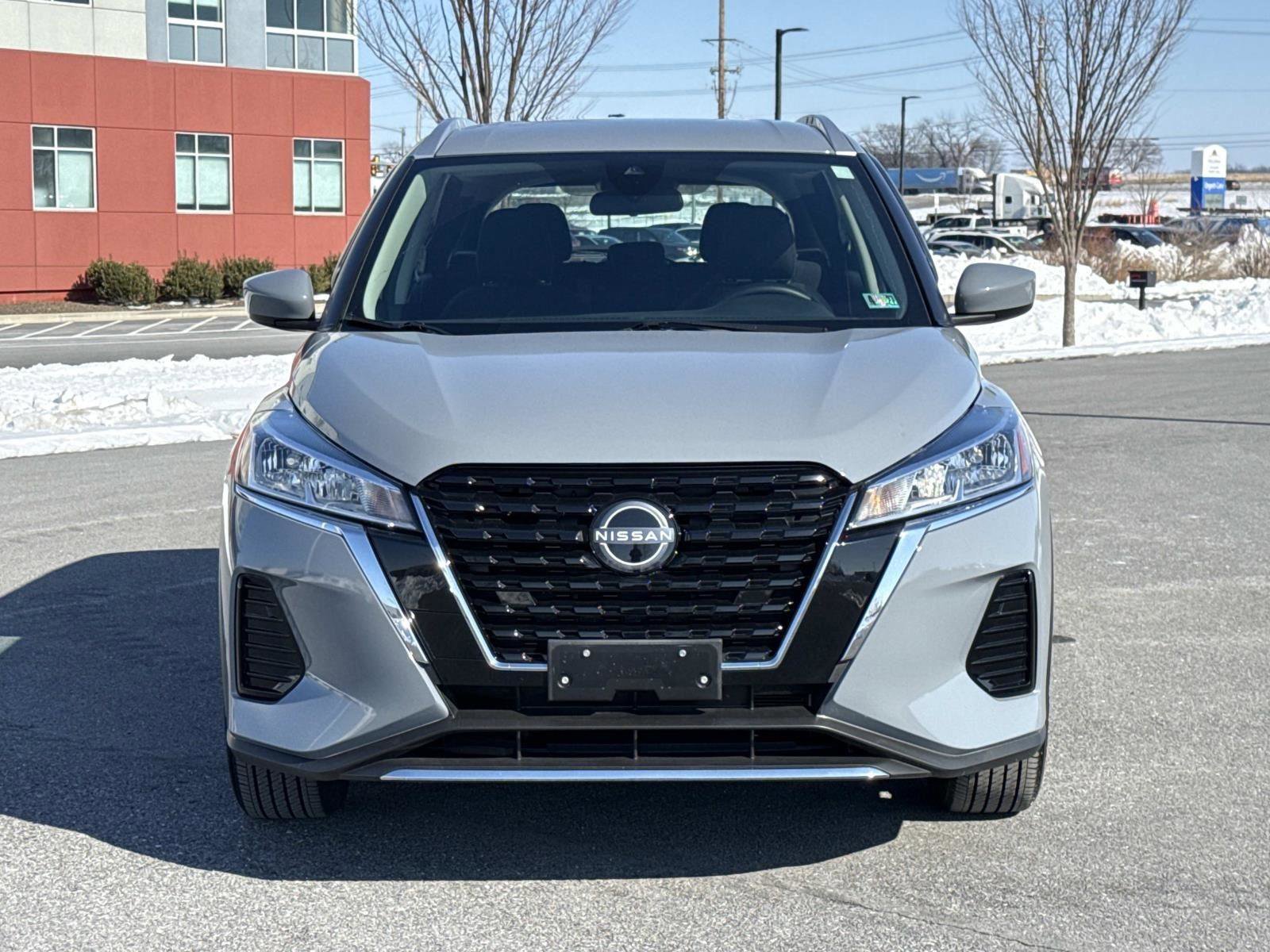 Used 2024 Nissan Kicks SV image 28