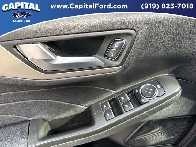 Used 2022 Ford Escape SEL FWD image 21