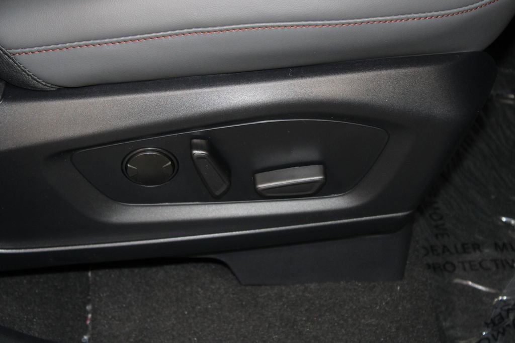 New 2026 Ford Explorer Active RWD image 28