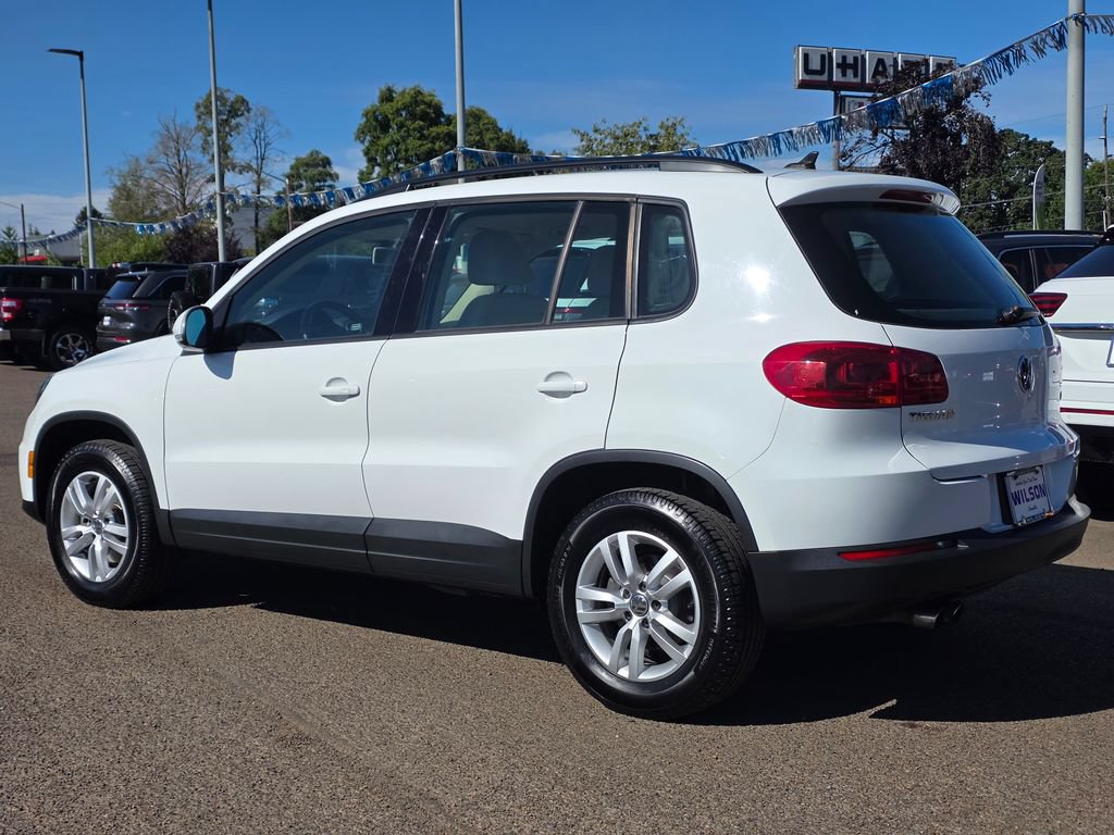 Used 2017 Volkswagen Tiguan S FWD image 2