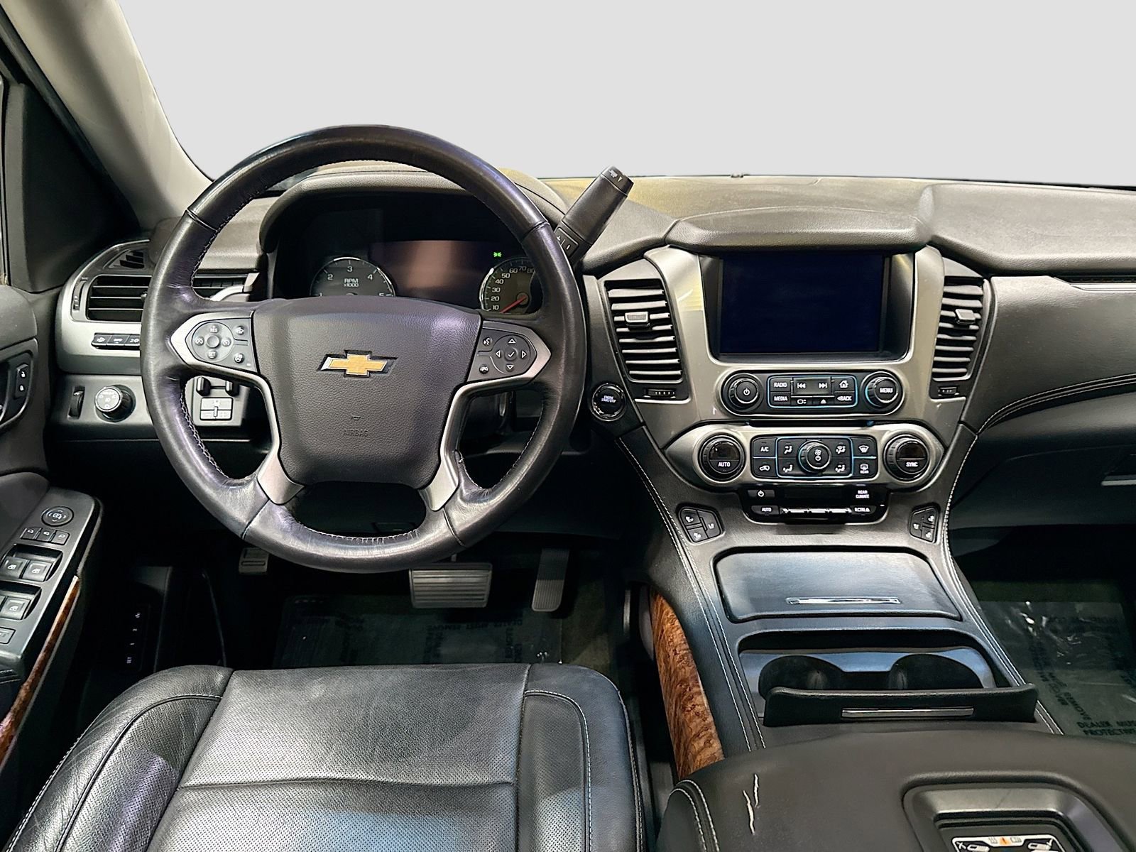 Used 2017 Chevrolet Suburban Premier image 27