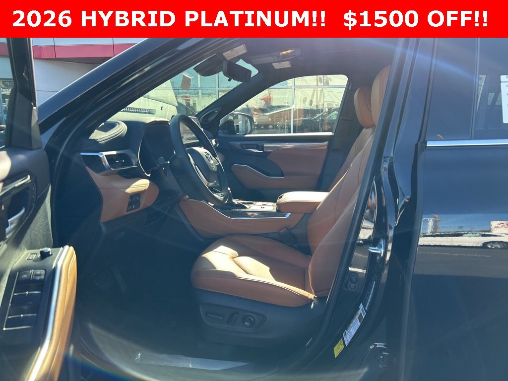 New 2026 Toyota Highlander Platinum image 9