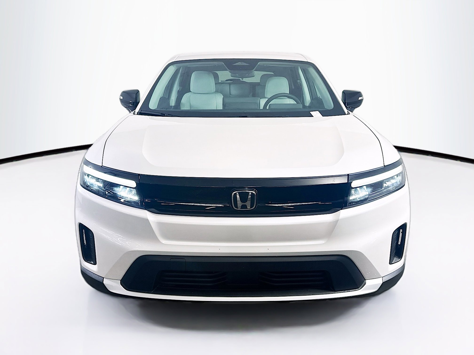 Used 2024 Honda Prologue EX image 2