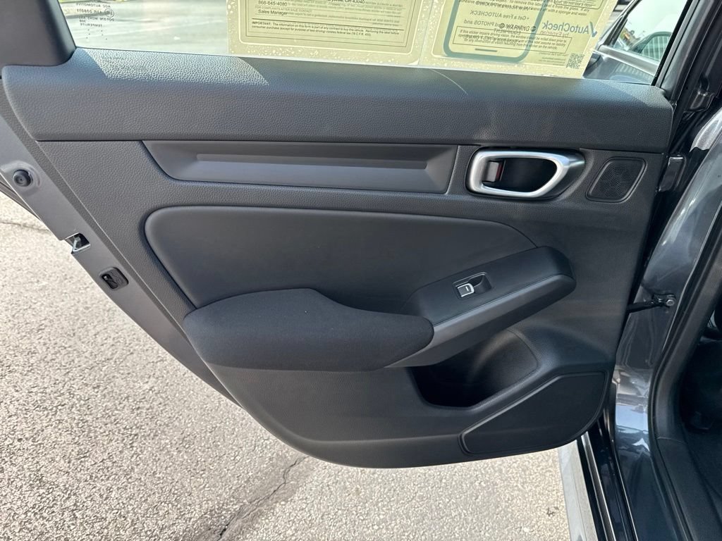 Used 2025 Honda Civic Sport image 31