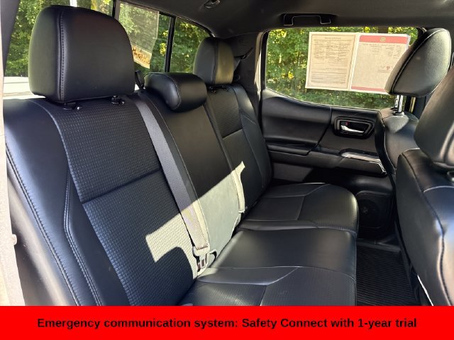 Used 2020 Toyota Tacoma SR5 AWD/4WD image 25