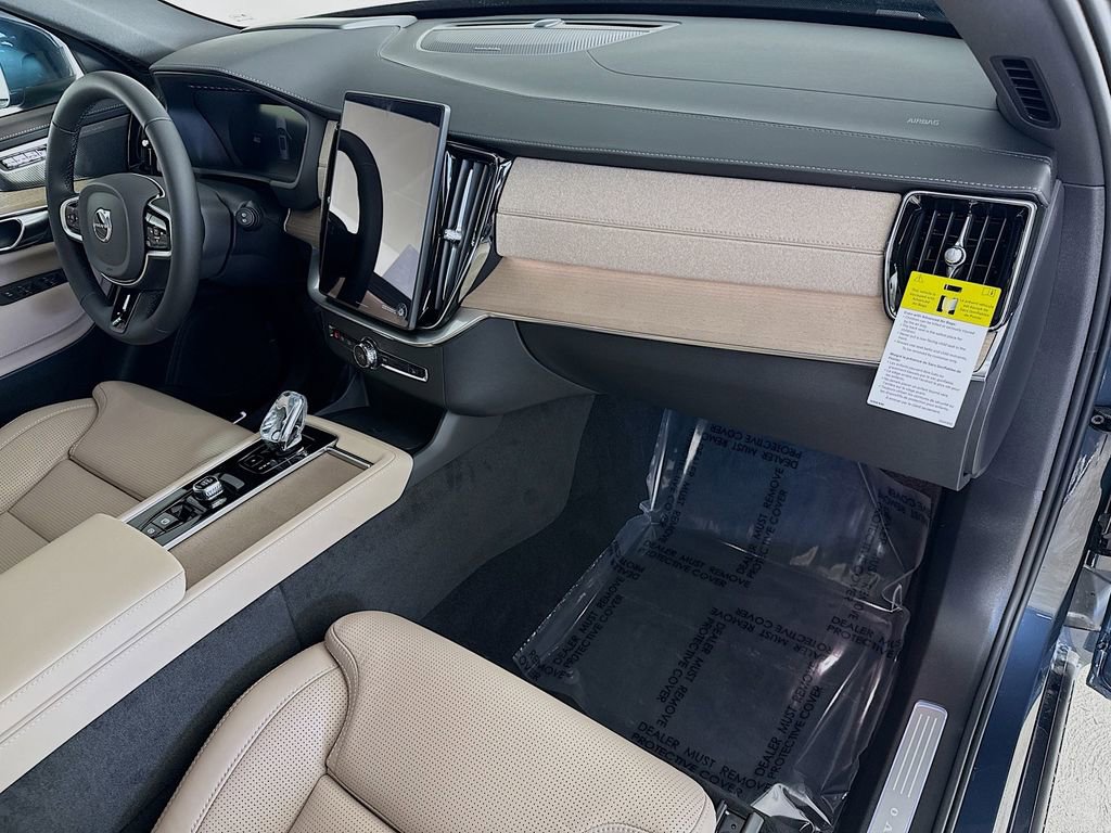 New 2026 Volvo XC90 T8 Ultra w/ Protection Package Premier image 32