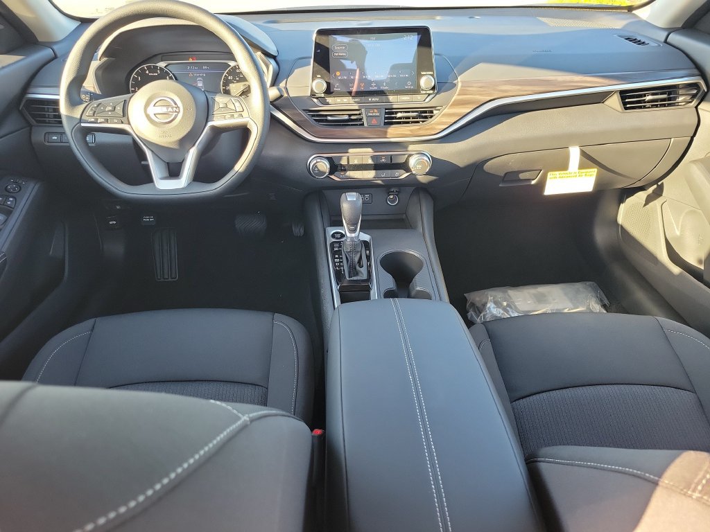 New 2026 Nissan Altima 2.5 SV FWD image 11