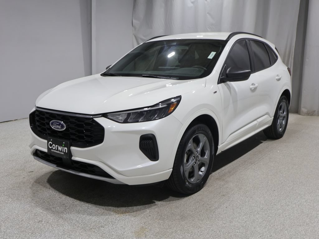 Used 2024 Ford Escape ST-Line w/ Tech Pack #1 AWD/4WD image 6