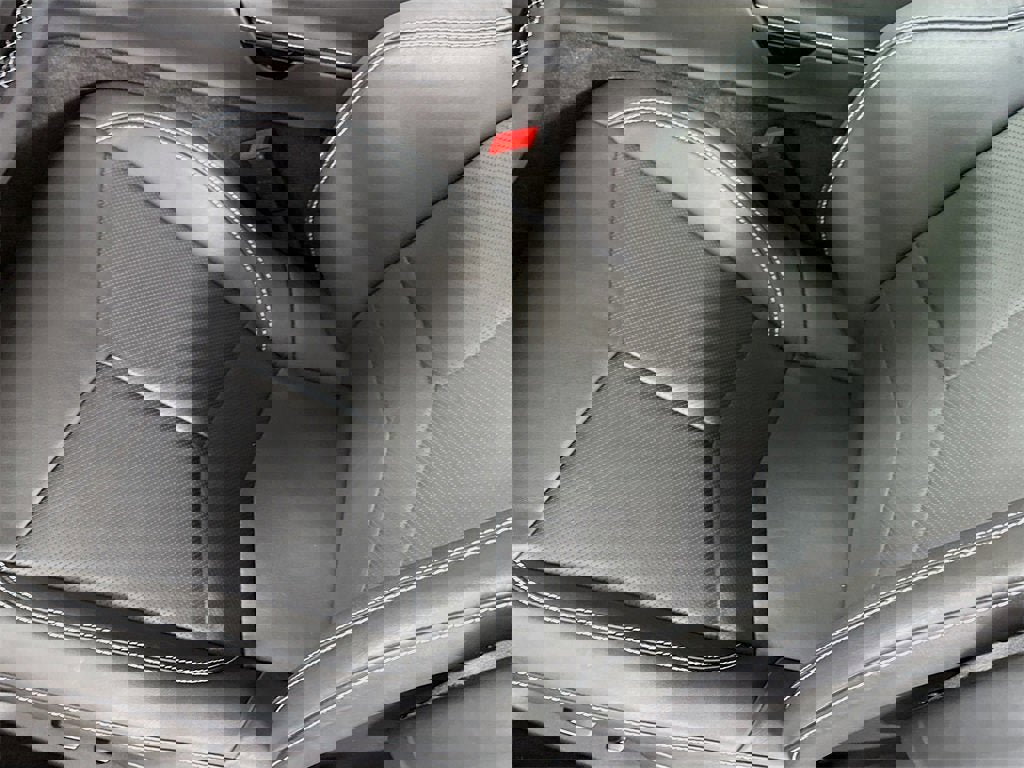 Certified 2024 Chevrolet Corvette Stingray 1LT w/ Battery Protection Package image 15