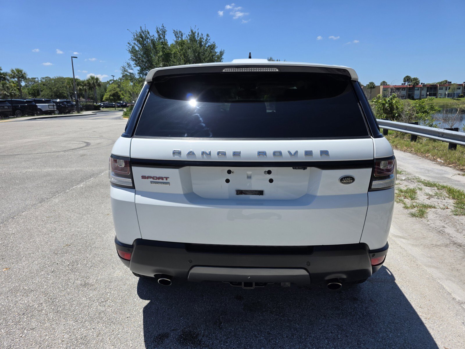 Used 2016 Land Rover Range Rover Sport Supercharged AWD/4WD image 6