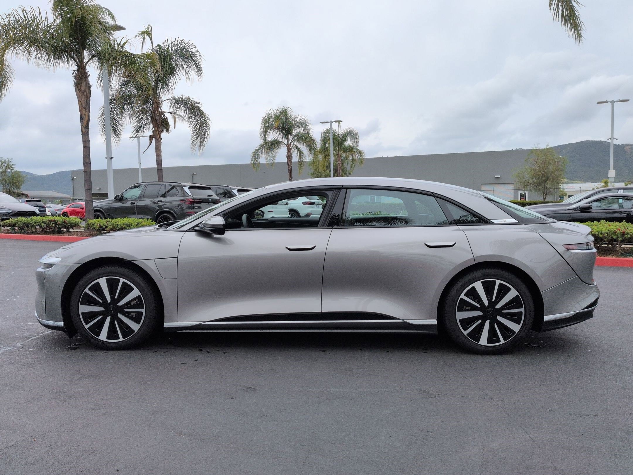 Used 2024 Lucid Air Pure image 7