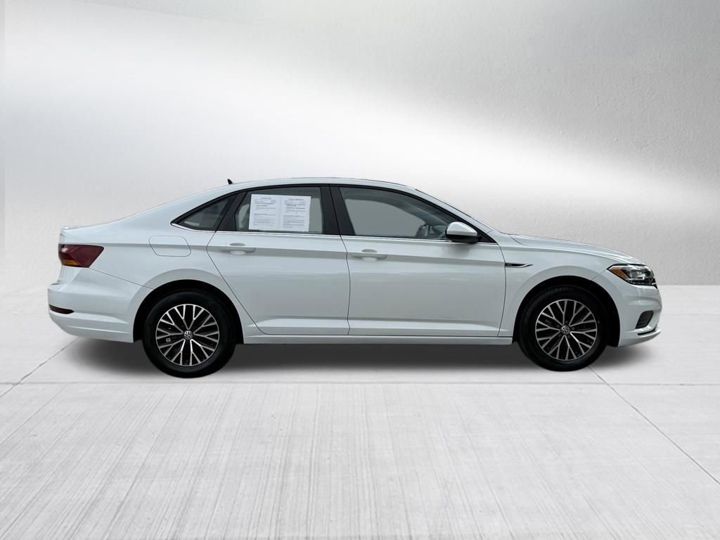 Used 2019 Volkswagen Jetta SEL w/ Cold Weather Package image 4