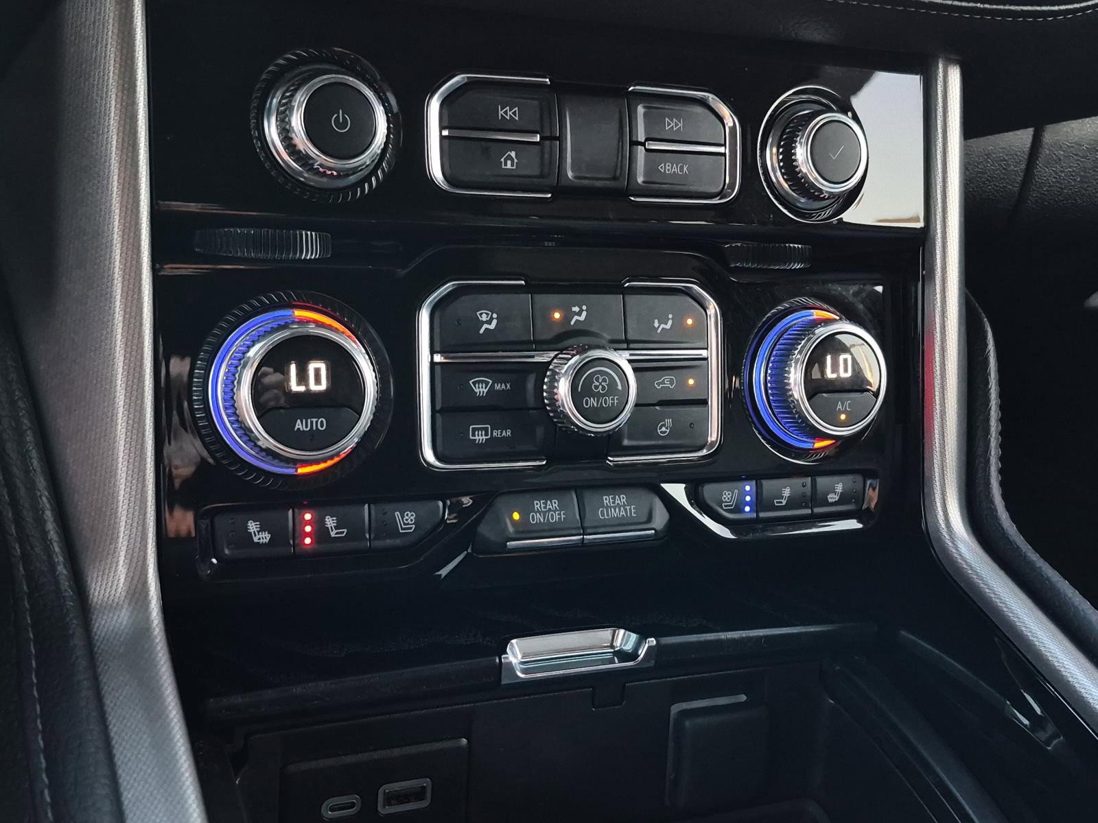 Certified 2024 GMC Yukon Denali w/ Denali Reserve Package image 36