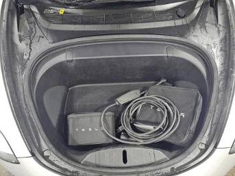 Used 2018 Tesla Model 3 Long Range RWD image 13