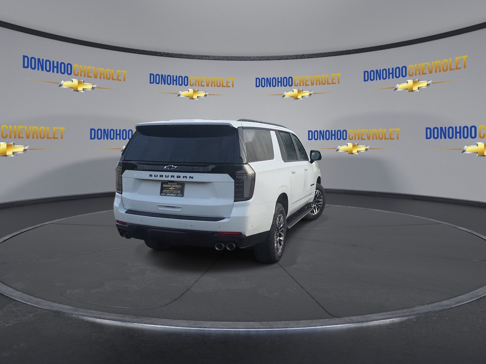 New 2026 Chevrolet Suburban Z71 w/ Comfort Package AWD/4WD image 11