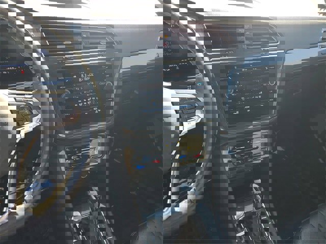 Certified 2023 Volkswagen Tiguan SE image 25