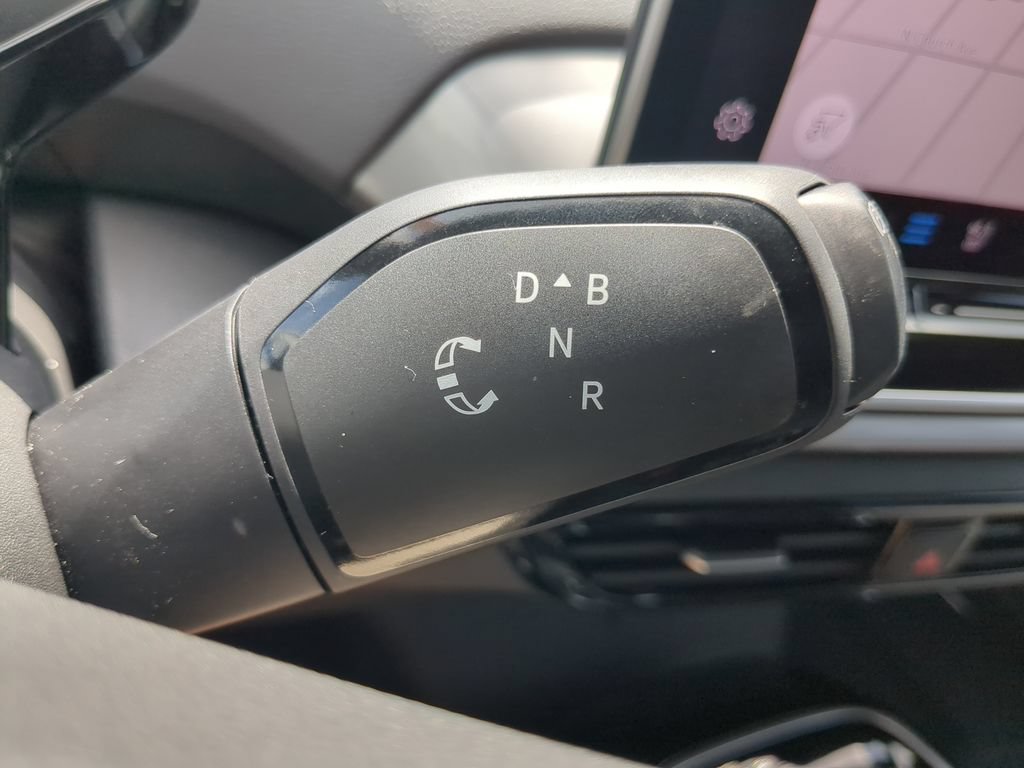 Certified 2025 Volkswagen ID.4 Pro S RWD image 28