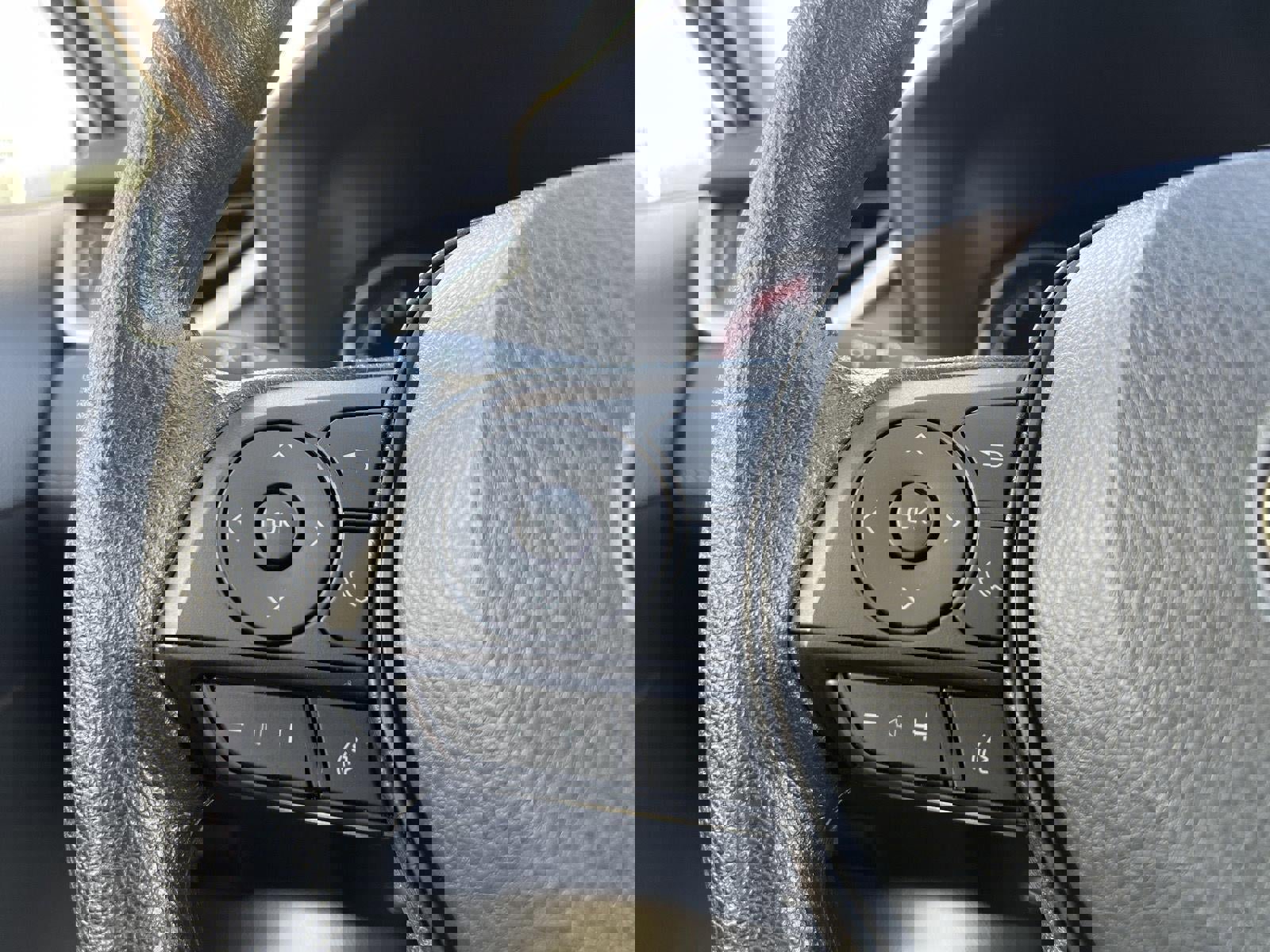 Used 2025 Toyota RAV4 LE image 21