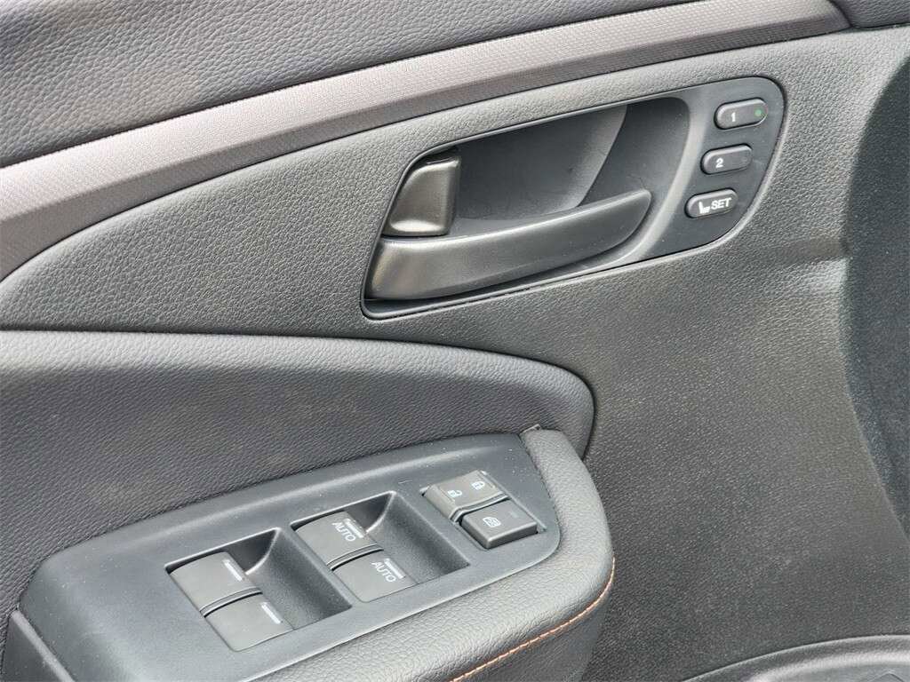 Used 2023 Honda Passport TrailSport image 23