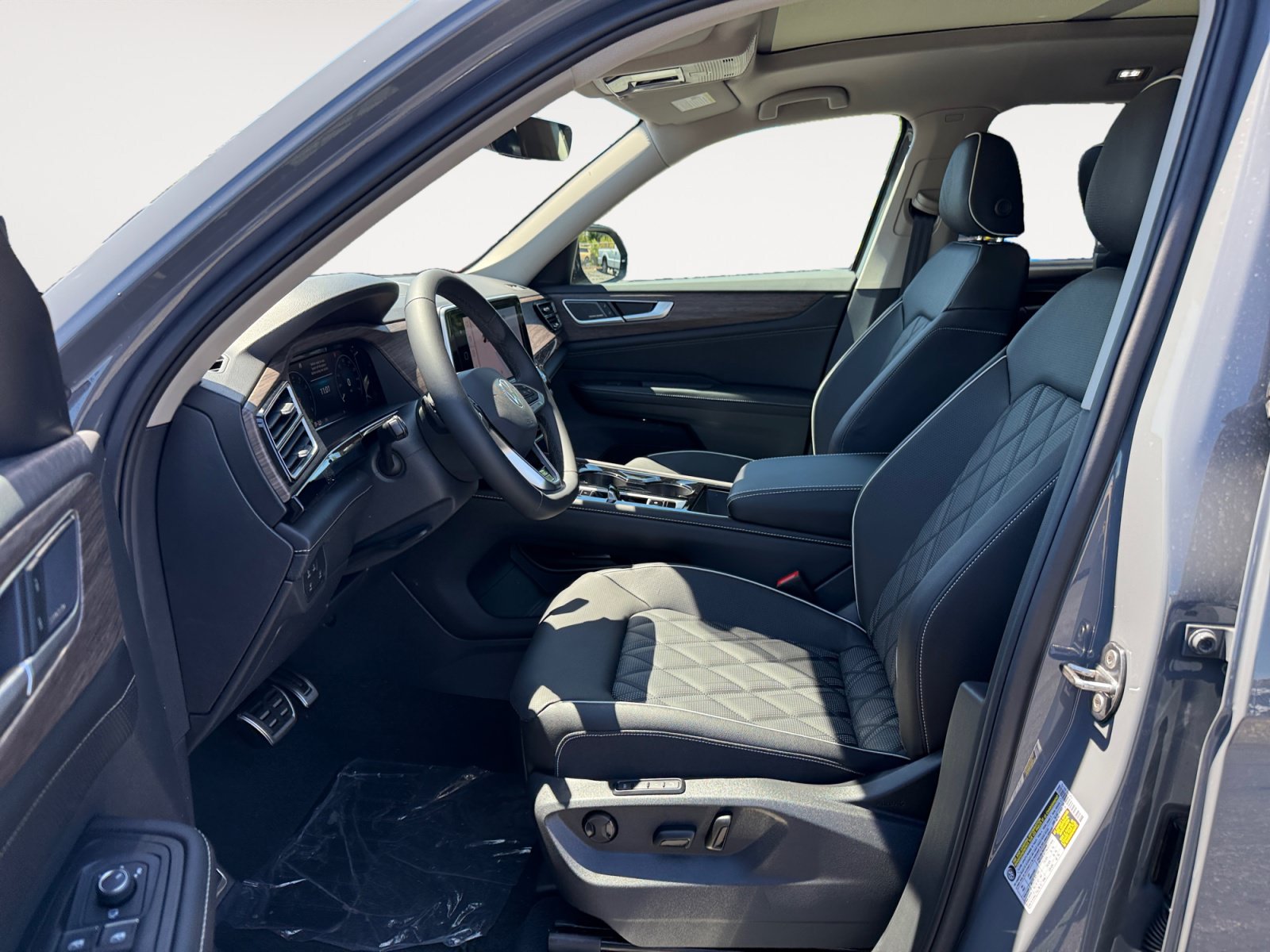 New 2026 Volkswagen Atlas SEL Premium R-Line AWD/4WD image 10