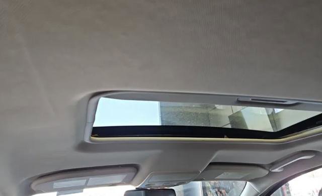 Used 2019 Ford EcoSport Titanium image 6